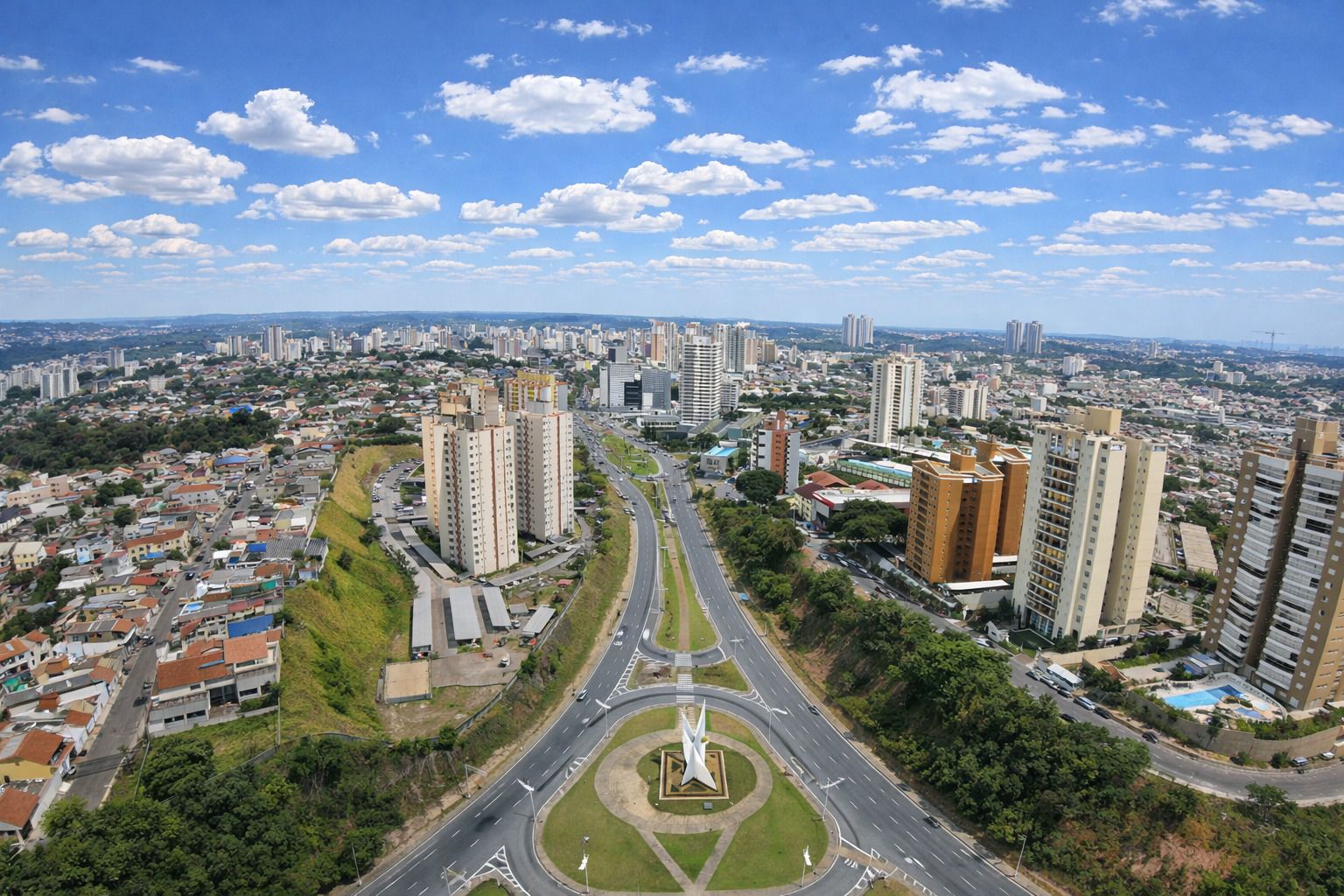 Pessoas avaliando imóveis em Jundiaí