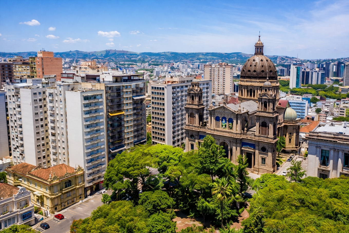 Pessoas avaliando imóveis em Porto Alegre